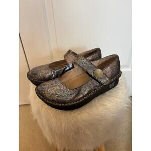 ALEGRIA PALOMA (WOMEN'S) - STELLAR design irridescent Mary Jane’s size 35